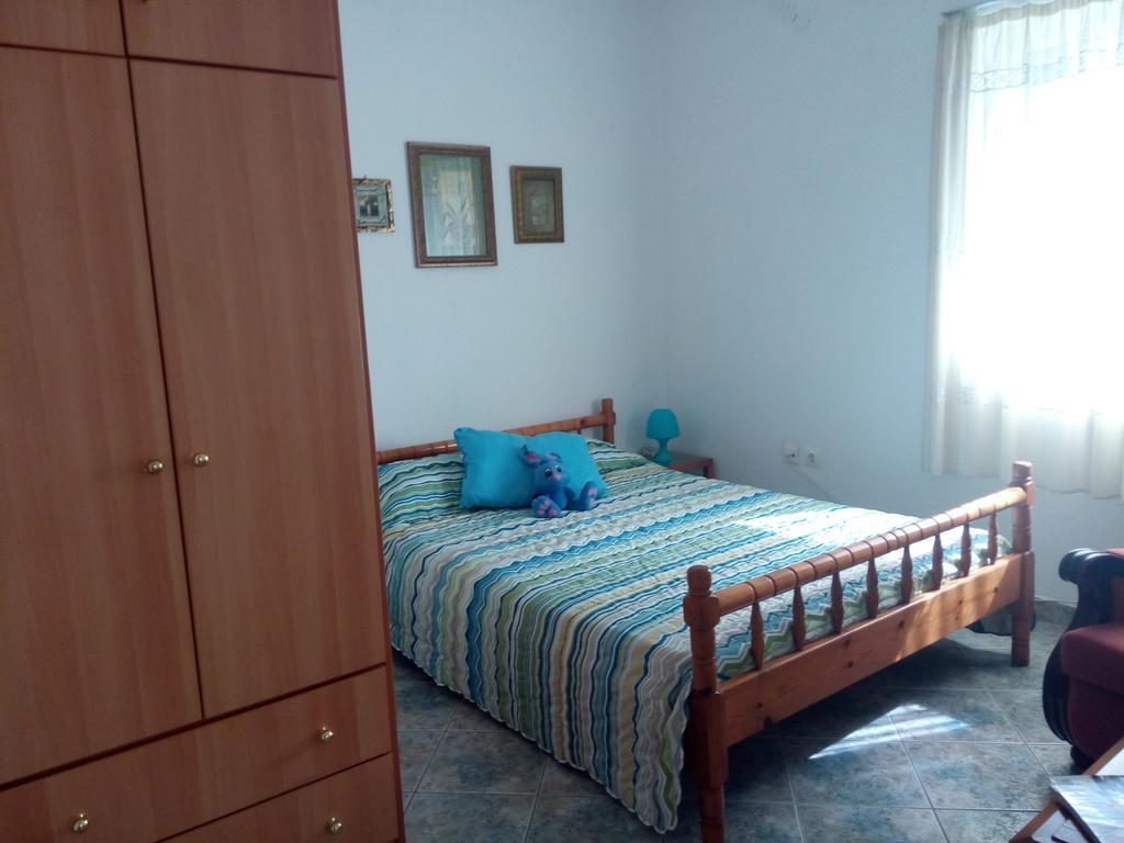 Anastasia - Efthimios Apartments Agios Konstantinos  Buitenkant foto
