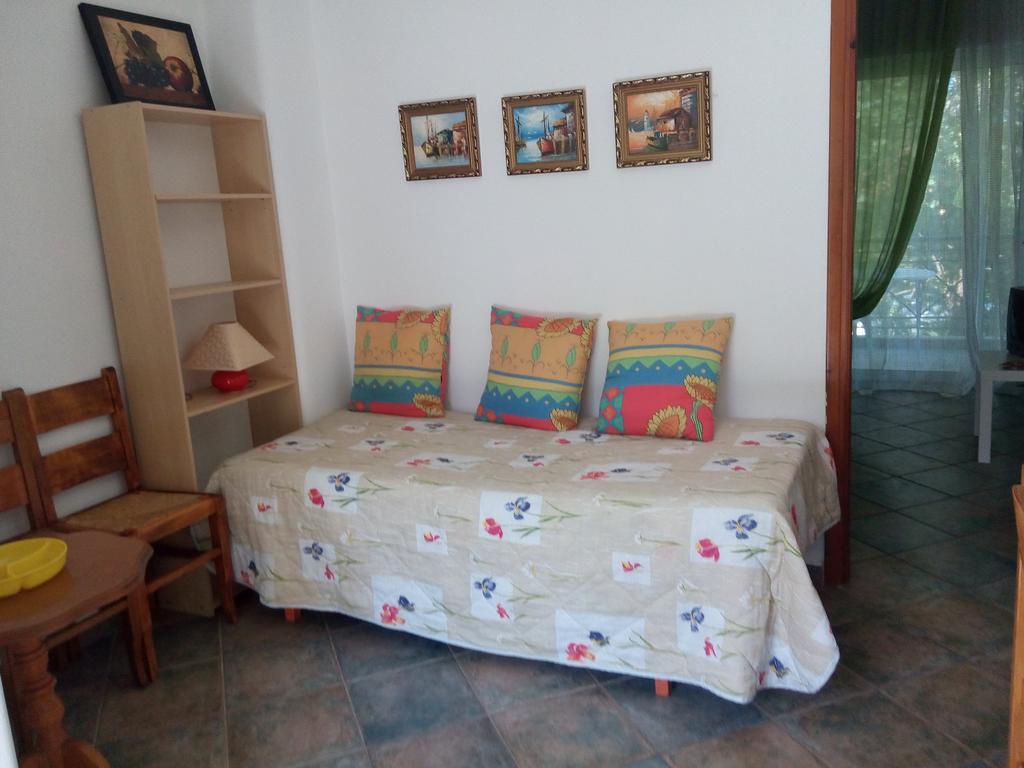Anastasia - Efthimios Apartments Agios Konstantinos  Buitenkant foto