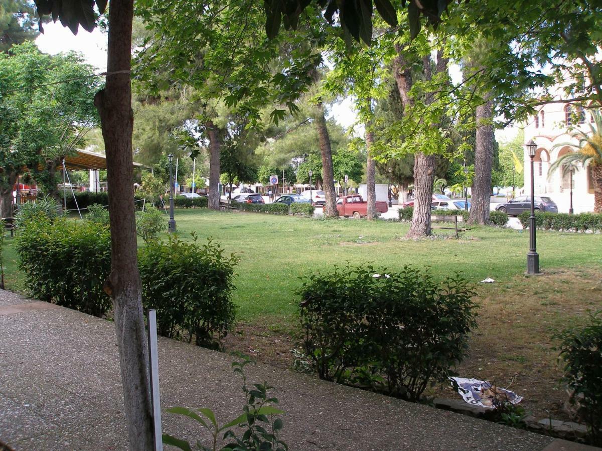 Anastasia - Efthimios Apartments Agios Konstantinos  Buitenkant foto